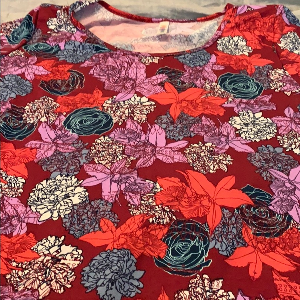 Lularoe tunic